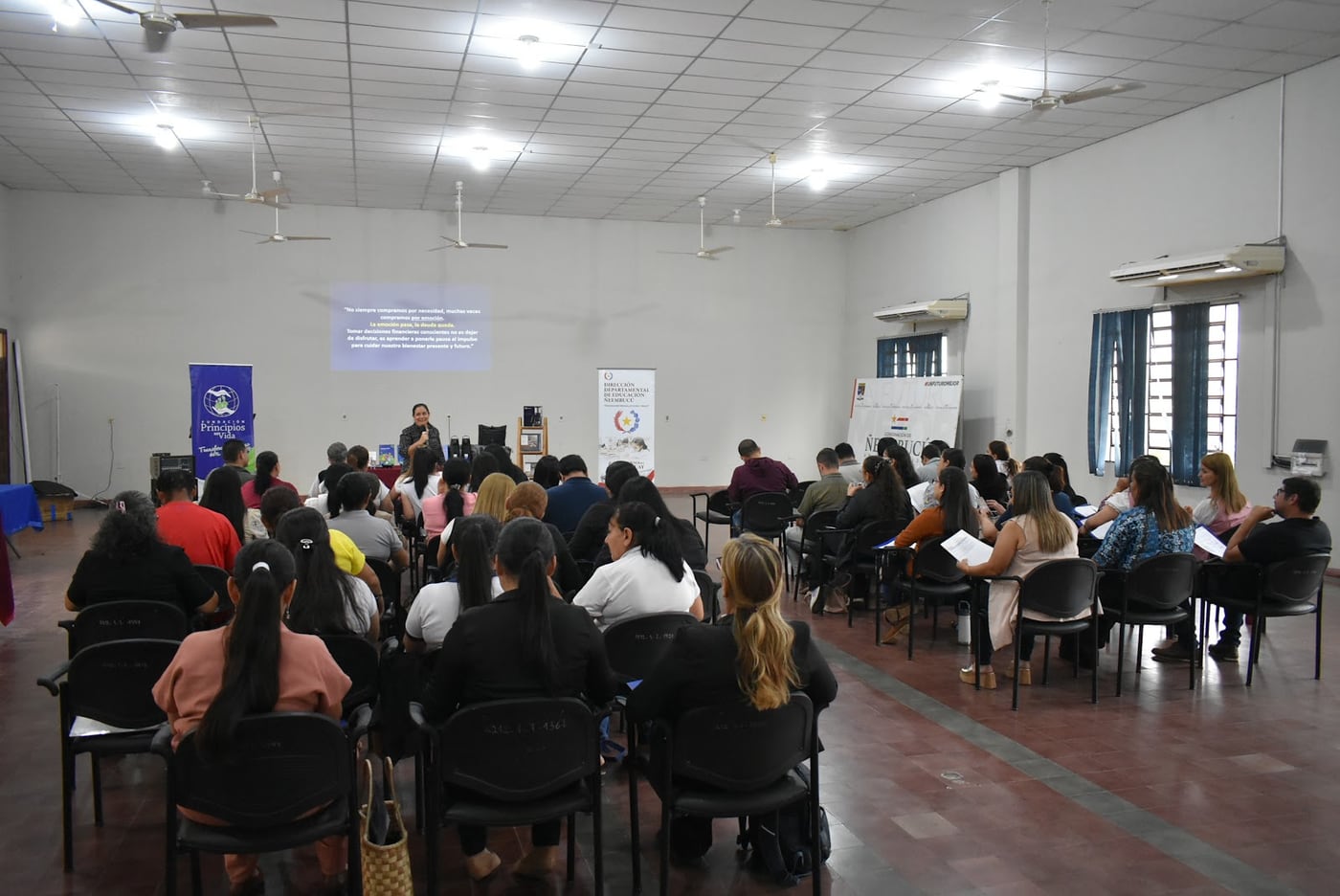 Capacitación en Ñeembucú